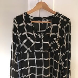 Old Navy plaid long sleeve blouse, size L